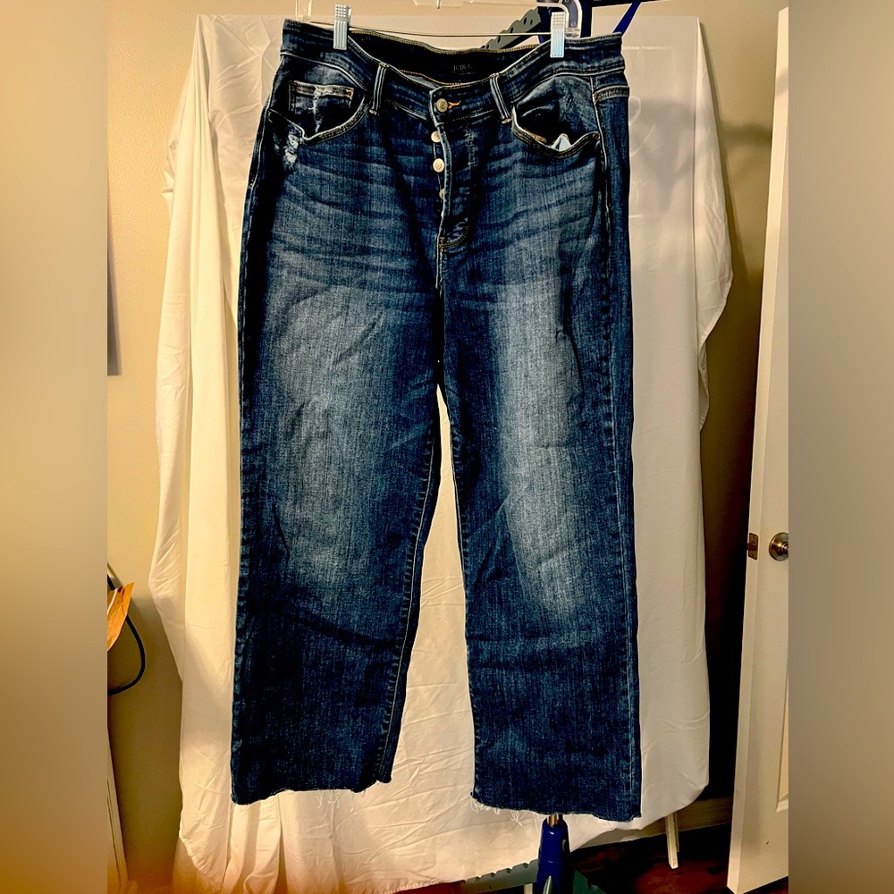 Judy Blue distressed comfort fit